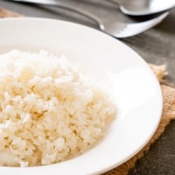 I05 ข้าวสวยจาน / Steamed Rice