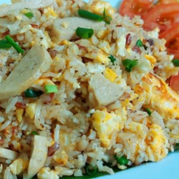 ข้าวผัดหมูยอ