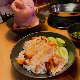 เซ็ตฟรีดื่ม (ข้าวหน้าคอหมูย่างใหญ่ (L) คู่ ชบาน้ำแอปเปิ้ล180 ml) ปกติ 149