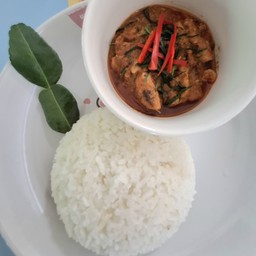 แกงพะแนงพร้อมข้าวสวย