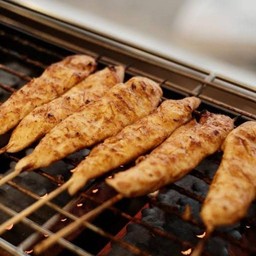 อกไก่พริกไทยดำ