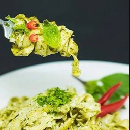 Spicy Pesto Sauce พาสต้า เพสโต้แบบเผ็ด