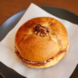 Cream Cheese Cranberry & Walnut