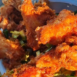 ปีกบนไก่ทอด