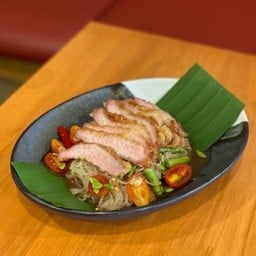 A13 ตำเส้นเล็กคอหมูทอด /Deep-Fried Pork Neck With Rice Noodle Spicy Salad