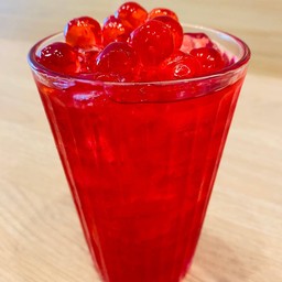 น้ำแดงโซดา