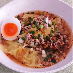 เกี๊ยวหมูเด้งต้มยำน้ำใส+ไข่ลาวา