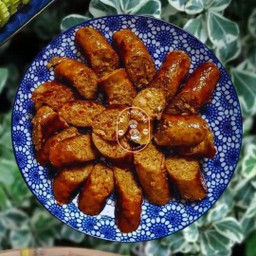 Sausage, 200 Grams, With Fresh Vegetables (Ready-To-Eat Set)