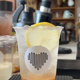 บ๊วยเลมอนโซดา