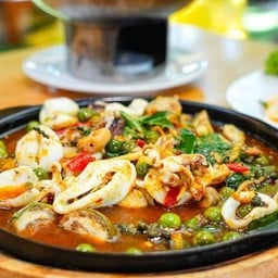 ผัดฉ่าทะเล