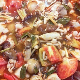 ต้มยำเห็ดรวมเจ