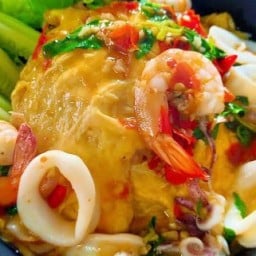 กระเพราเบรคแตก(ร้านเดียวกับกระเพราปากแตก)