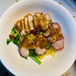 บะหมี่หมูกรอบ+หมูแดง