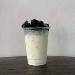 เฉาก๊วยนมสด (22oz)