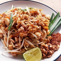 ผัดไทยหมูสับ