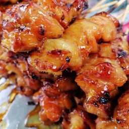 ไก่แดงปิ้ง 10 แถม 1 =11 ไม้ (สุดคุ้ม)