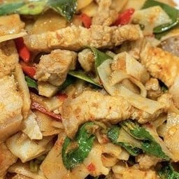 ข้าว พริกแกงหมูสามชั้น ใส่หน่อไม้ดอง