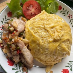 ข้าวไข่ข้นสามชั้นคั่วพริกเกลือ