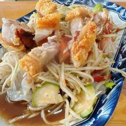 ตำหมูกรอบ