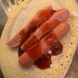 โตเกียวไส้กรอกซอสเผ็ดเกาหลี