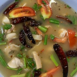 ต้มยำรวมมิตรน้ำใส