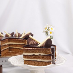 OPERA CAKE