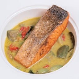 ข้าวแกงเขียวหวานแซลมอน