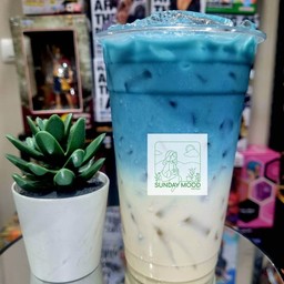 ชาอัญชันลาเต้ 22 oz.