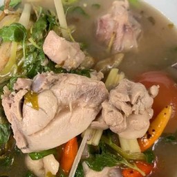 ต้มไก่น้ำใส