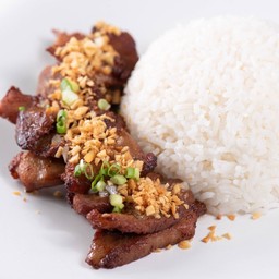 ข้าวหมูกระเทียม