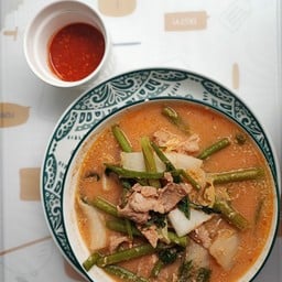 ก๋วยเตี๋ยวแชมป์ หมู&เนื้อ (หน้าวัดศาลาแดง)