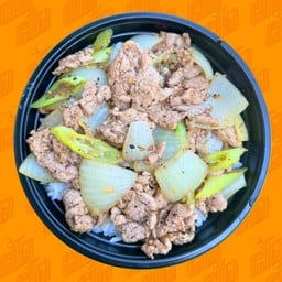 ข้าวหน้าหมูพริกไทยดำ