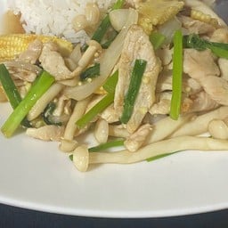 ผัดพริกหยวก (กับข้าว)