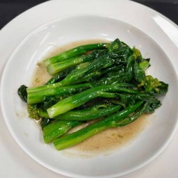 คะน้าผัดน้ำมันหอย