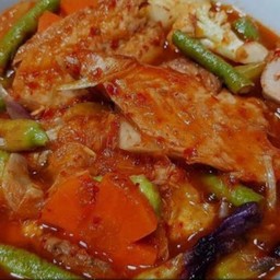 แกงส้มชะอมปลาทับทิม