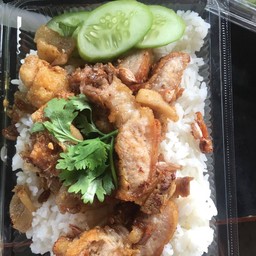 หมูกรอบกระเทียม