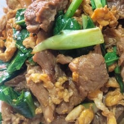 เส้นหมี่ผัดซีอิ๊วเนื้อ