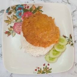 ไข่เจียวหมูสับราดข้าว