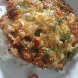 ข้าวไข่เจียวใส่เต้าหู้ไข่มังสวิรัติ