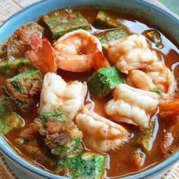 แกงส้มชะอมกุ้ง