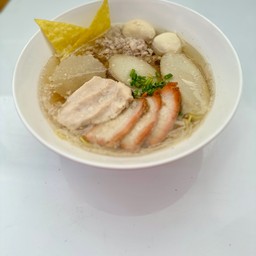 ก๋วยเตี๋ยวหมูน้ำใส