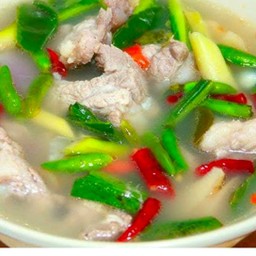 ต้มแซ่บกระดูกหมูอ่อน