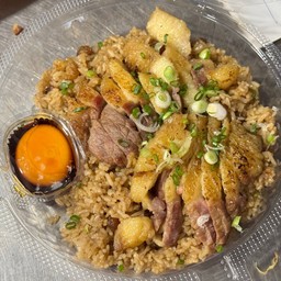 ข้าวผัดมันเนื้อเสือไข่ดอง