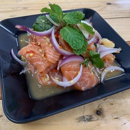 ยำแซลม่อนวาซาบิ