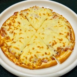 พิซซ่าเบคอนและไส้กรอก Pizza Becon & Sausage