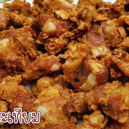 กระดูกอ่อนหมูทอดกระเทียม