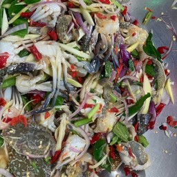 ยำปูม้ามะม่วง
