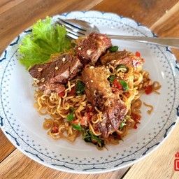 มาม่าผัดกะเพรา