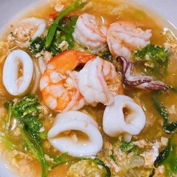 สุกี้ ทะเล  นำ้