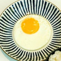 ไข่ดาว